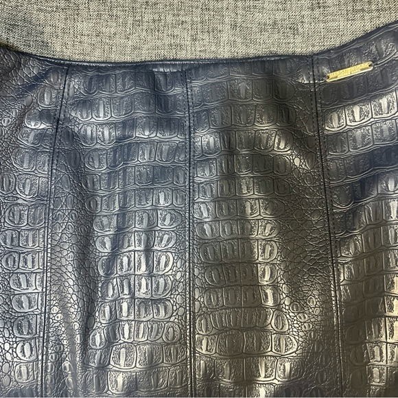 Mark New York Crocodile Embossed Pencil Skirt Dark Navy NWT XS Stretch - Picture 7 of 14